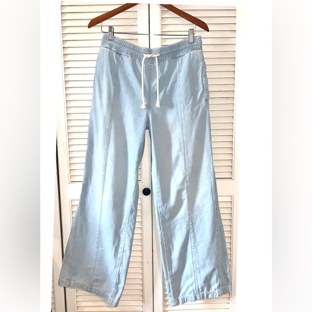 Free people wide leg pull on pants light blue with drawstring Women’s Medium